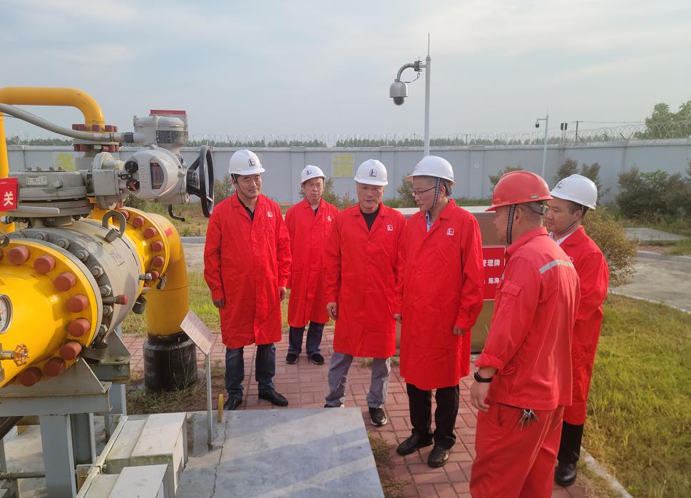 市政府副秘書長、發(fā)改委主任李文勝一行至第二天然氣門站調(diào)研